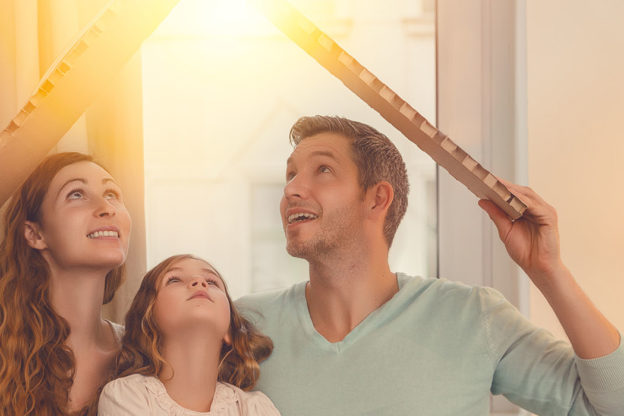 Življenjsko zavarovanje Prve osebne zavarovalnice vam lahko zagotovi brezskrbnost, finančno varnost in stabilnost v različnih življenjskih situacijah.